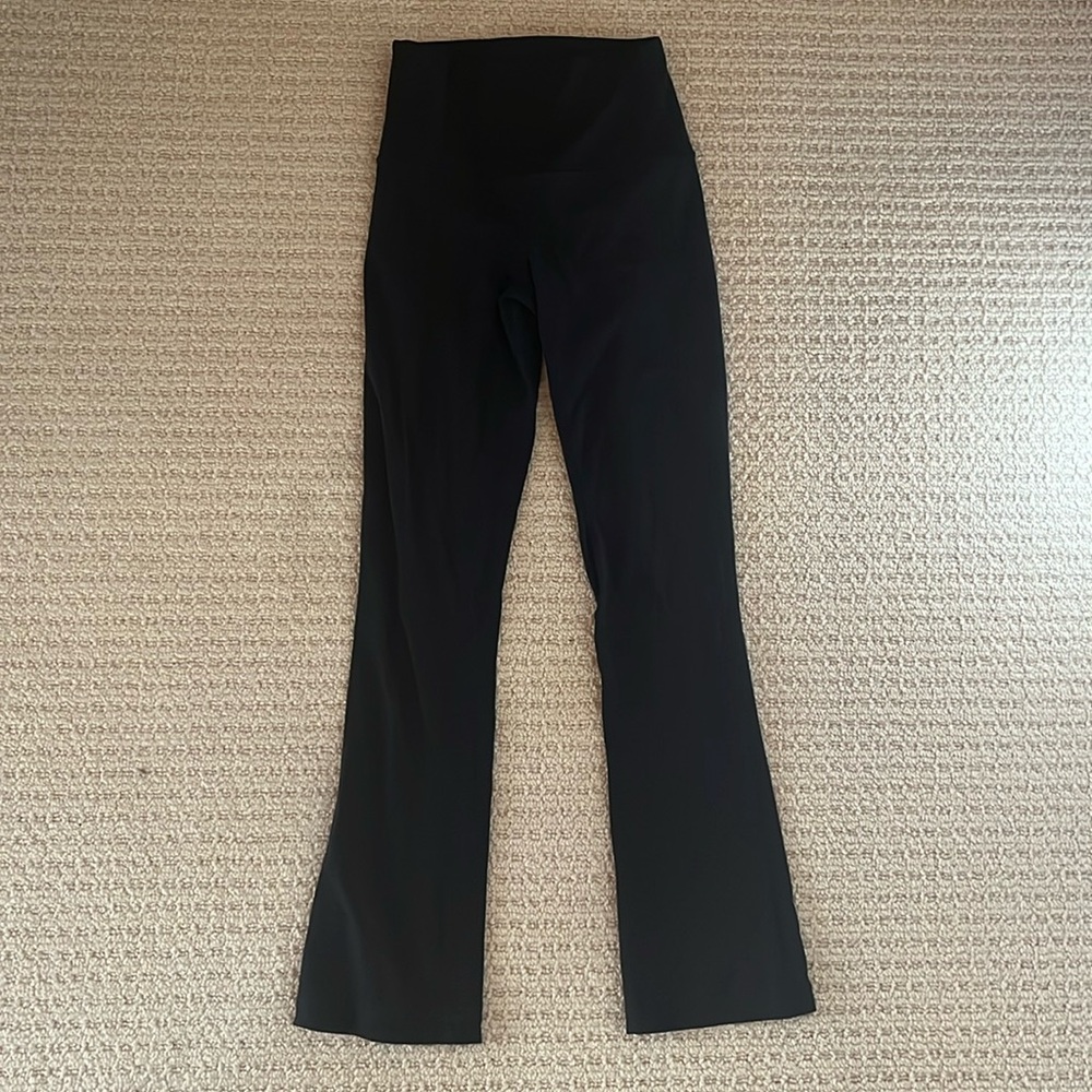 Lululemon flare pants size 4